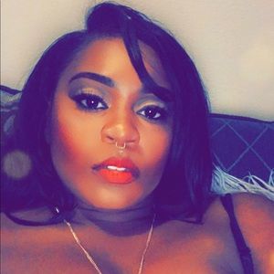 Meet your Posher, Danica